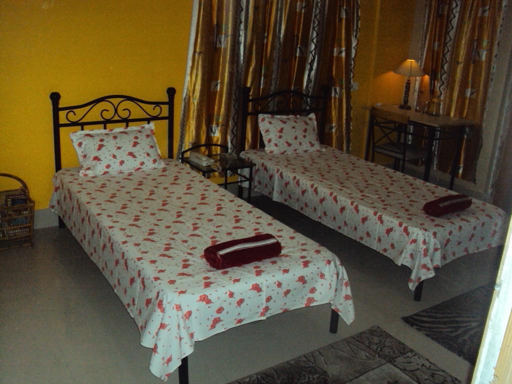 גווהטי Hotel Kings Castle חדר תמונה